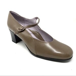 BeautiFeel Taupe Mary Jane Block Heel